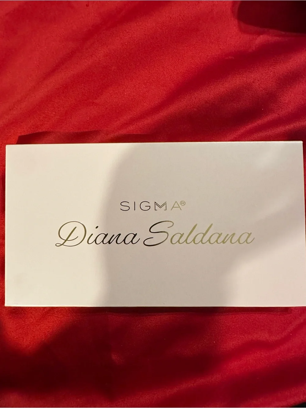 Sigma eyeshadow palette.
